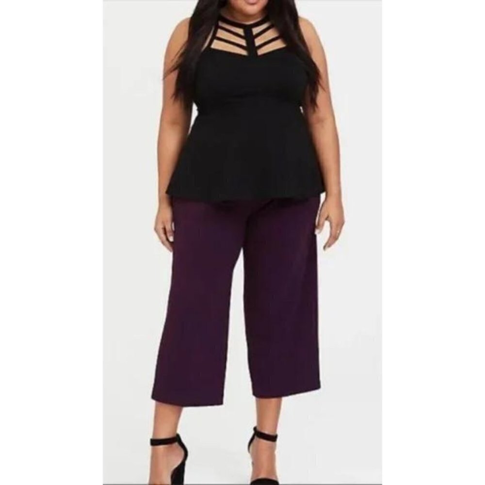Torrid Womens Size 16 Pants Purple Wide  Leg Cropped Crepe Pockets Trousers
